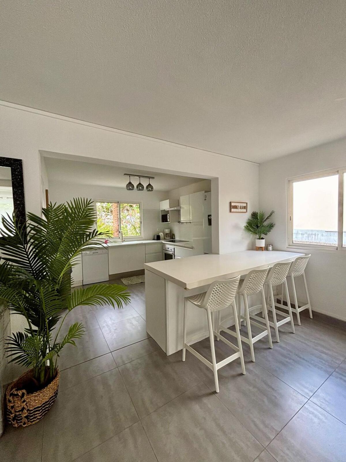 Villa Magellan, Walkable Orient Bay Beach, Private Pool المظهر الخارجي الصورة